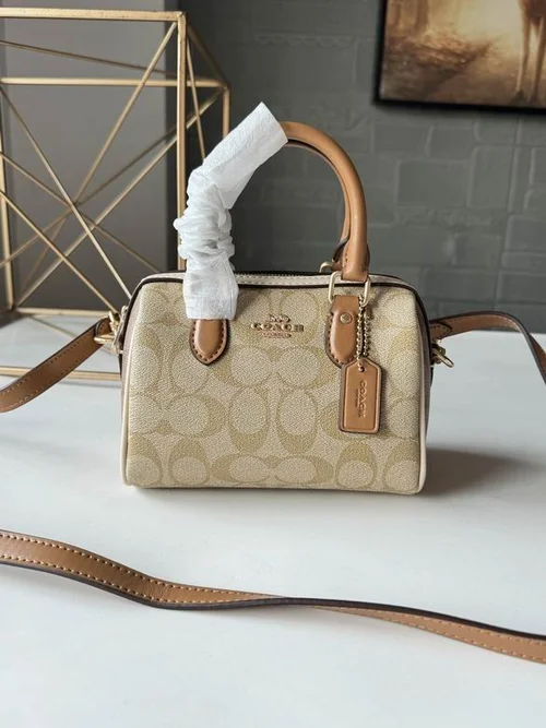 11 Coach Pillow Tabby Shoulder Bag Women Luxury Quilted Leather