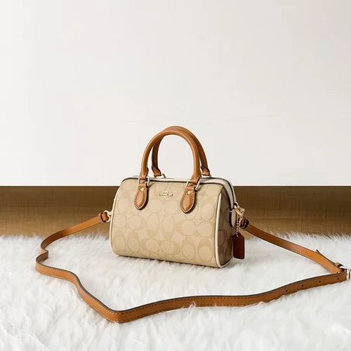 11 Coach Pillow Tabby Shoulder Bag Women Luxury Quilted Leather