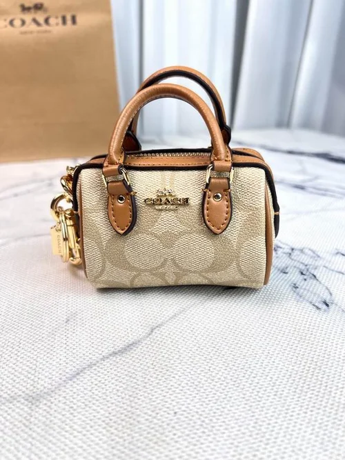 11 Coach Pillow Tabby Shoulder Bag Women Luxury Quilted Leather