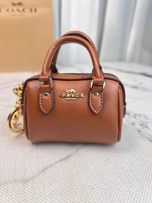 11 Coach Pillow Tabby Shoulder Bag Women Luxury Quilted Leather