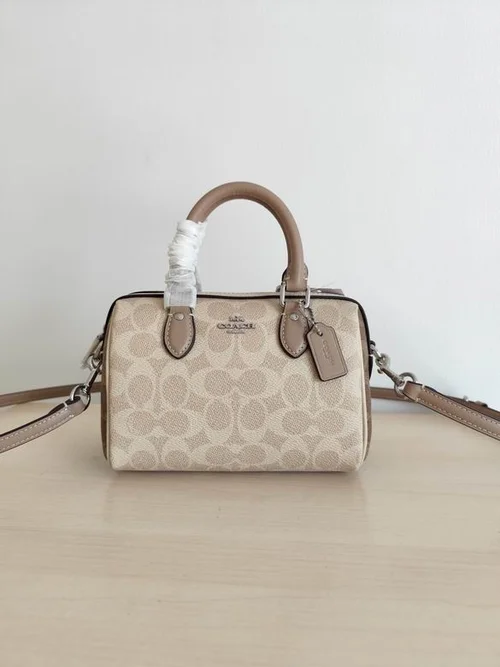 11 Coach Pillow Tabby Shoulder Bag Women Luxury Quilted Leather