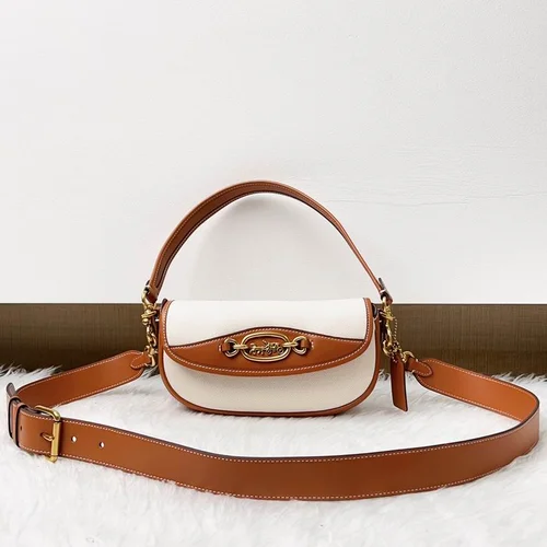 11 Coach Underarm Bag Small Women Luxury Leather Designer