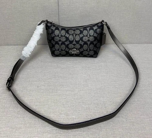 11 Coach Underarm Bag Small Women Luxury Leather Designer