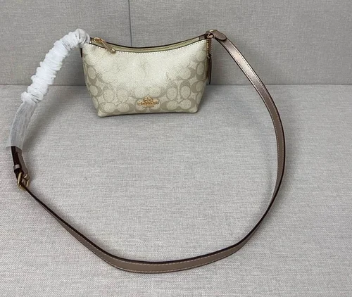 11 Coach Underarm Bag Small Women Luxury Leather Designer