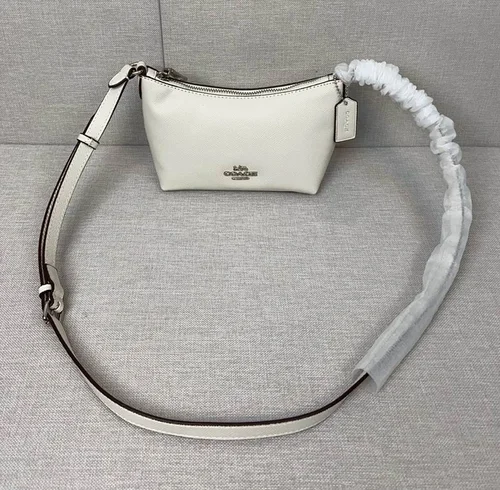 11 Coach Underarm Bag Small Women Luxury Leather Designer