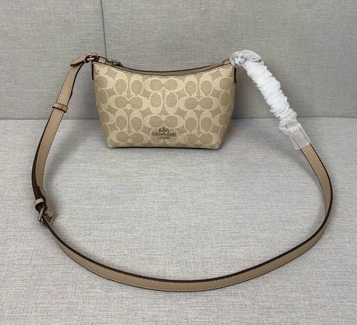 11 Coach Underarm Bag Small Women Luxury Leather Designer