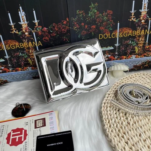 11 Dolce & Gabbana One Shoulder Bag Women Luxury Designer Leather