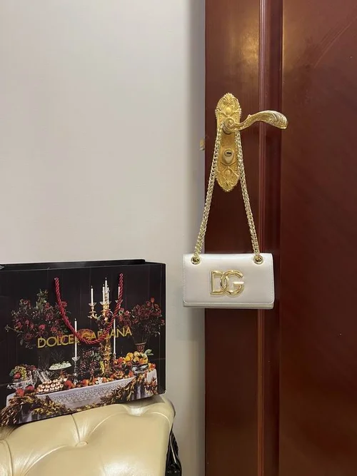 11 Dolce & Gabbana One Shoulder Bag Women Luxury Designer Leather