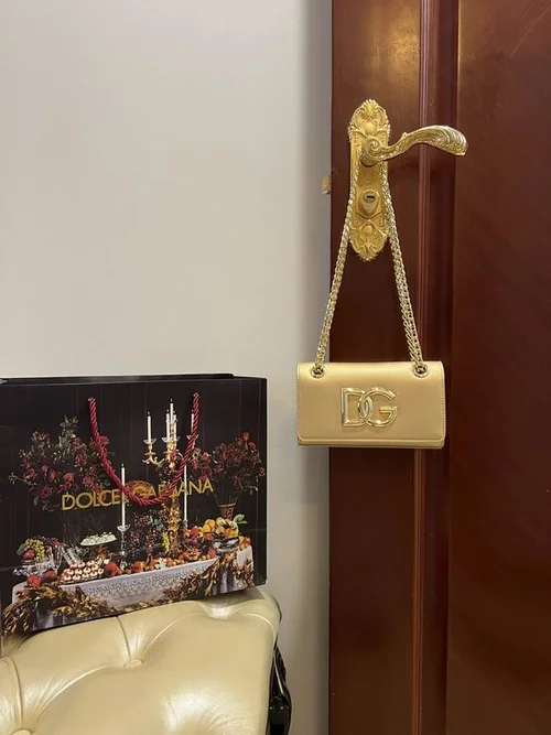 11 Dolce & Gabbana One Shoulder Bag Women Luxury Designer Leather