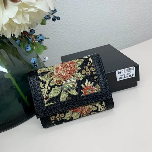 11 Dolce & Gabbana Women's Wallet Luxury Leather Designer