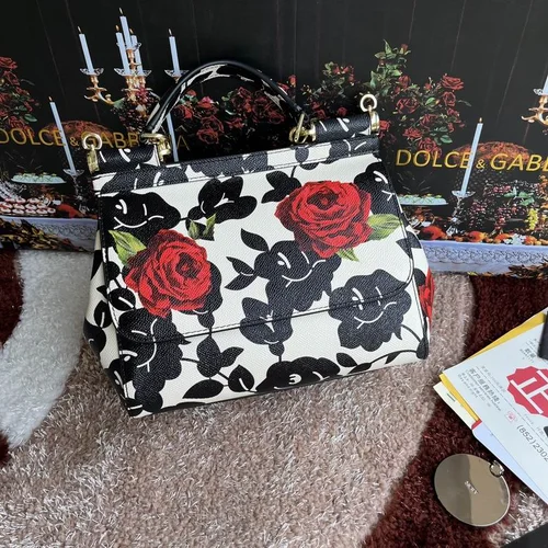 11 Dolce & Gabbana Women's Handbag Medium Luxury Leather Designer