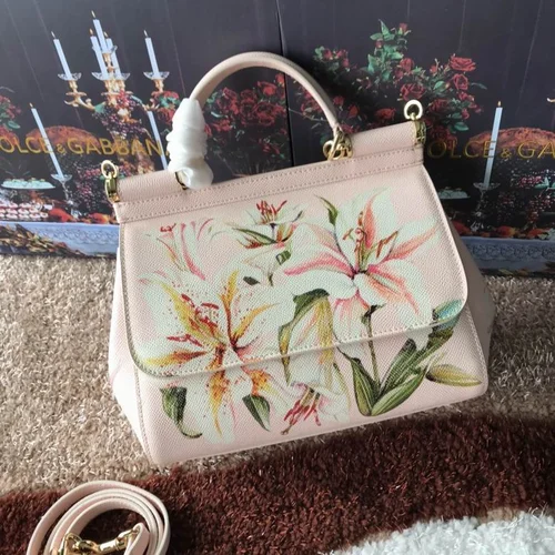 11 Dolce & Gabbana Women's Handbag Medium Luxury Leather Designer