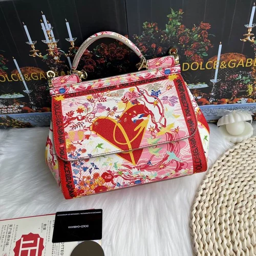 11 Dolce & Gabbana Women's Handbag Medium Luxury Leather Designer