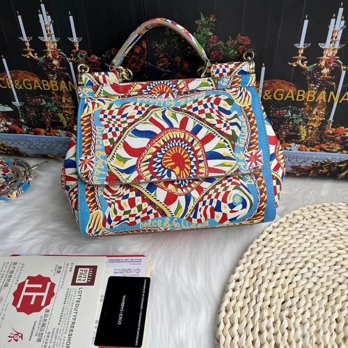 11 Dolce & Gabbana Women's Handbag Medium Luxury Leather Designer