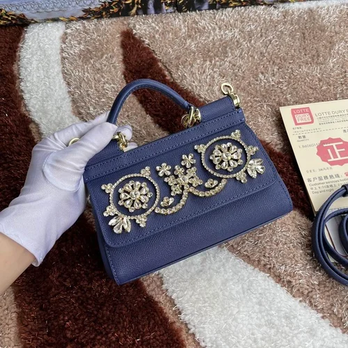 11 Dolce & Gabbana Women's Handbag Medium Luxury Leather Designer