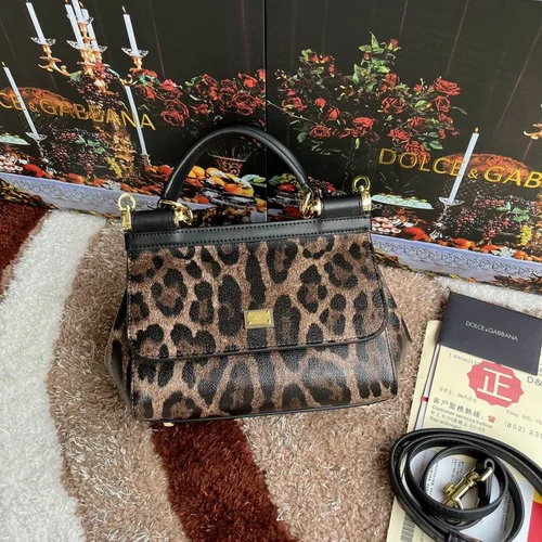 11 Dolce & Gabbana Women's Handbag Medium Luxury Leather Designer