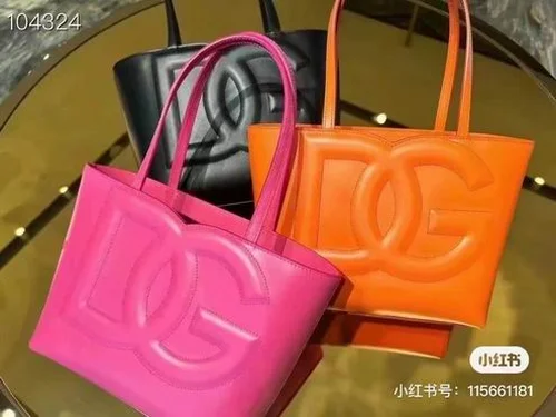 11 Dolce & Gabbana Women's Handbag Medium Luxury Leather Designer