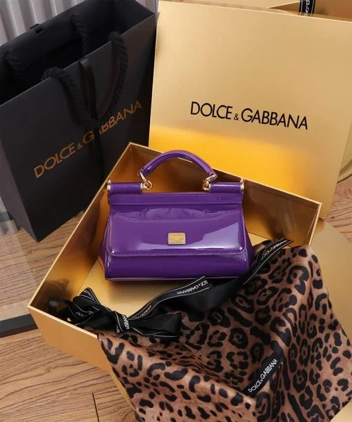 11 Dolce & Gabbana Women's Handbag Medium Luxury Leather Designer