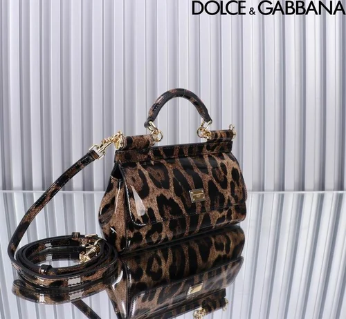 11 Dolce & Gabbana Women's Handbag Medium Luxury Leather Designer