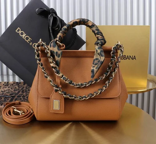 11 Dolce & Gabbana Women's Handbag Medium Luxury Leather Designer