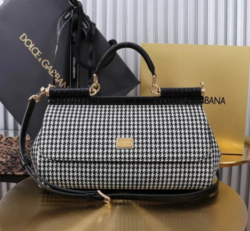 11 Dolce & Gabbana Women's Handbag Medium Luxury Leather Designer