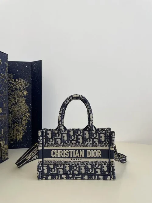 11 Dior Lady Rhombus Diamond Quilted Bag Women Luxury