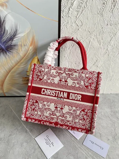 11 Dior Lady Rhombus Diamond Quilted Bag Women Luxury