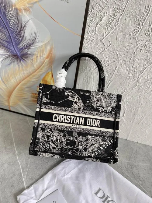 11 Dior Lady Rhombus Diamond Quilted Bag Women Luxury