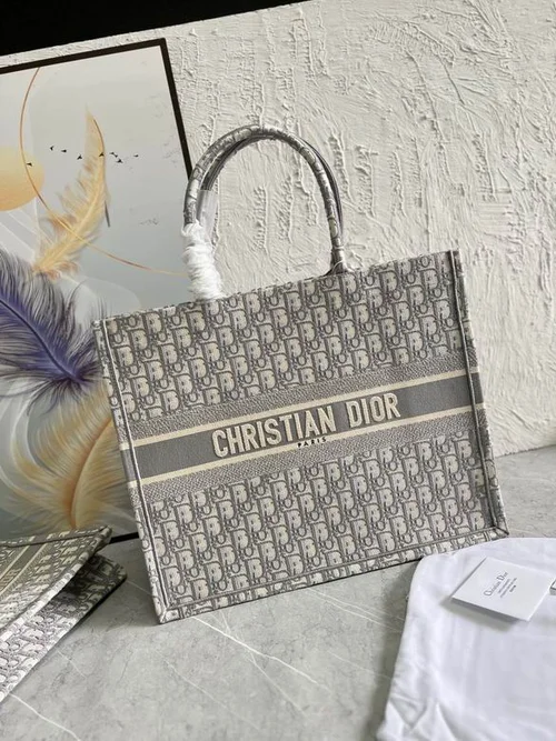 11 Dior Lady Rhombus Diamond Quilted Bag Women Luxury