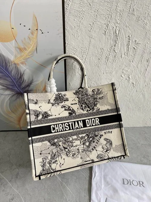 11 Dior Lady Rhombus Diamond Quilted Bag Women Luxury