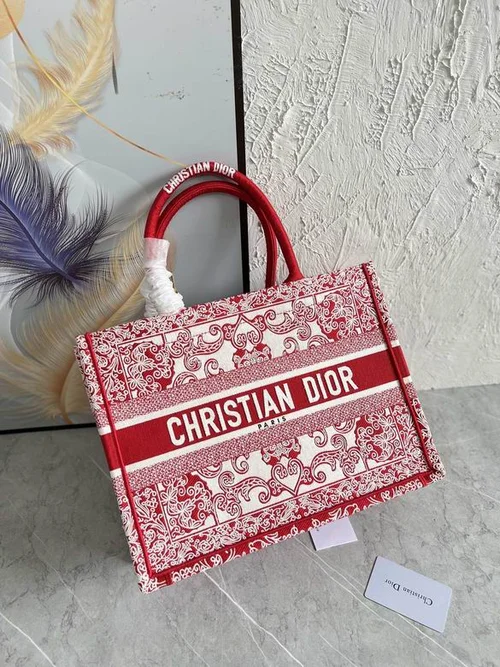 11 Dior Lady Rhombus Diamond Quilted Bag Women Luxury