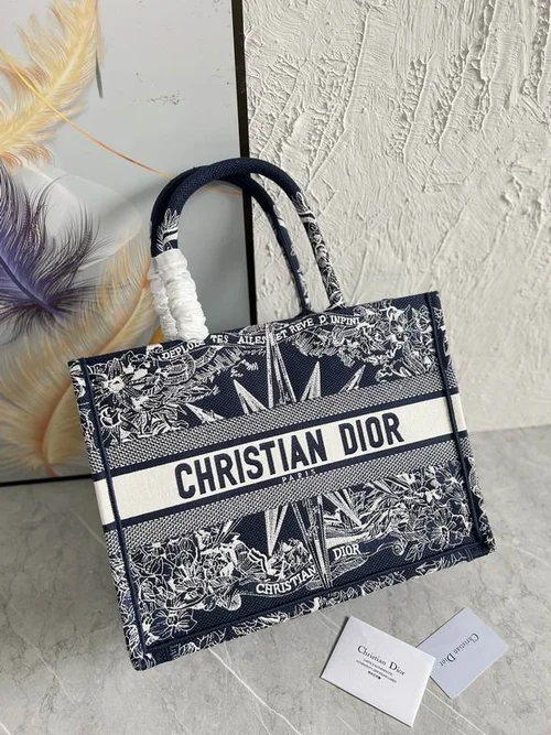 11 Dior Lady Rhombus Diamond Quilted Bag Women Luxury