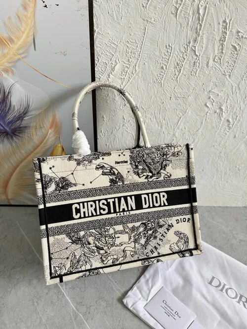 11 Dior Lady Rhombus Diamond Quilted Bag Women Luxury