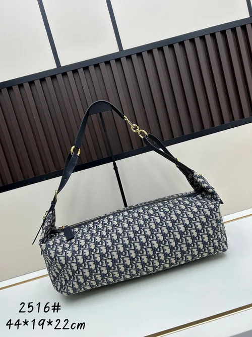 11 Dior Journey Large Travel Bag Women Luxury Canvas