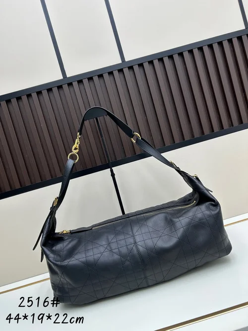 11 Dior Journey Large Travel Bag Women Luxury Canvas