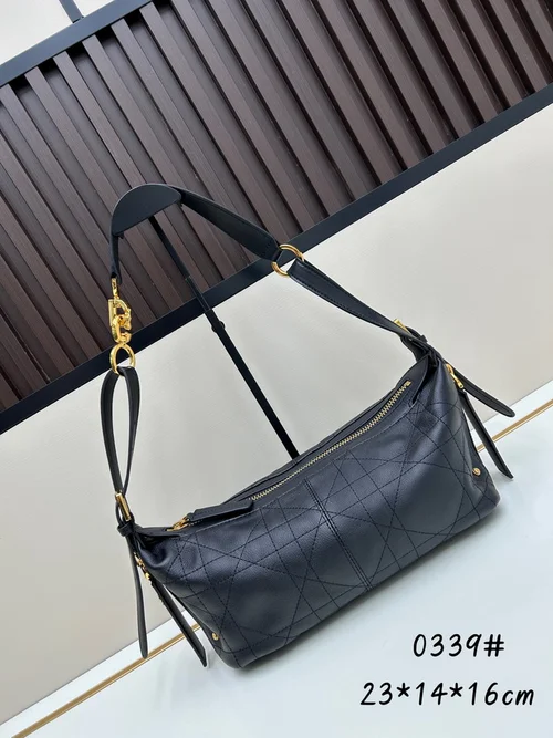 11 Dior Journey Large Travel Bag Women Luxury Canvas