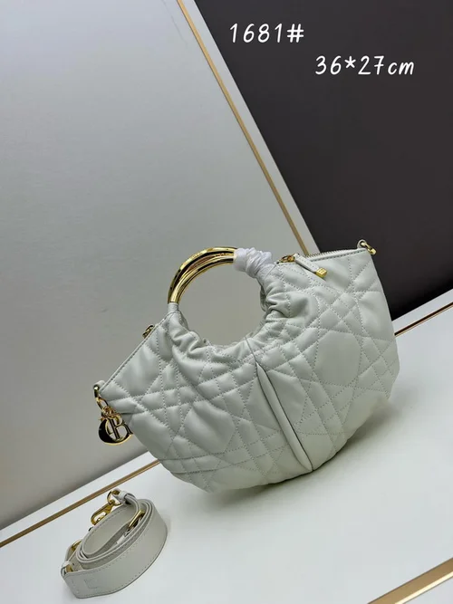 11 Dior Dumpling Bag Small Women Luxury Quilted Designer