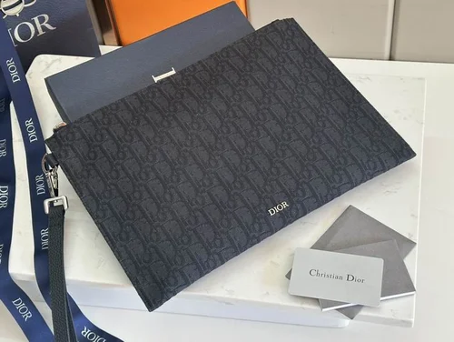 11 Dior Women's Handbag Medium Luxury Oblique Canvas Designer