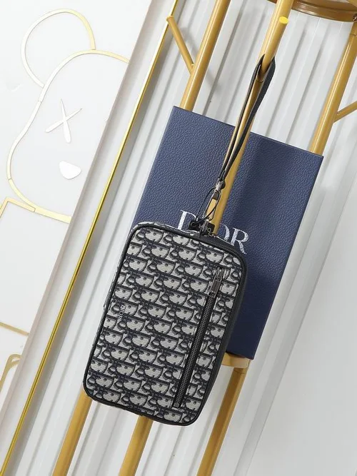 11 Dior Women's Handbag Medium Luxury Oblique Canvas Designer