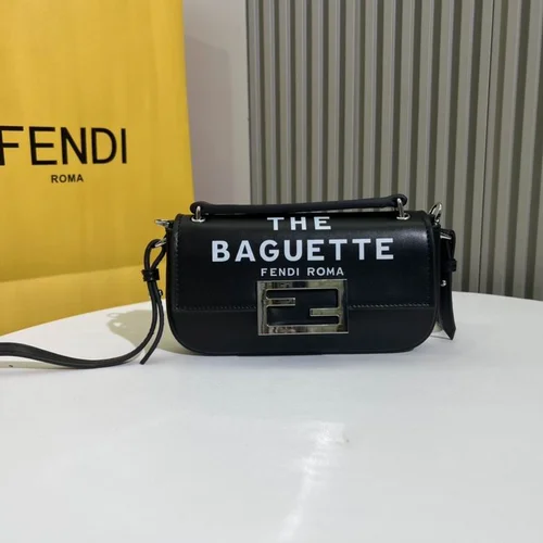 11 Fendi By Marc Jacobs Baguette Limited Edition Luxury