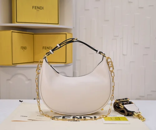 11 Fendi Graphy Medium Shoulder Bag Women Luxury Designer
