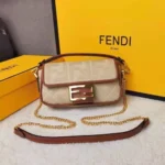 11 Fendi Women's Shoulder Bags Medium Luxury Leather Designer