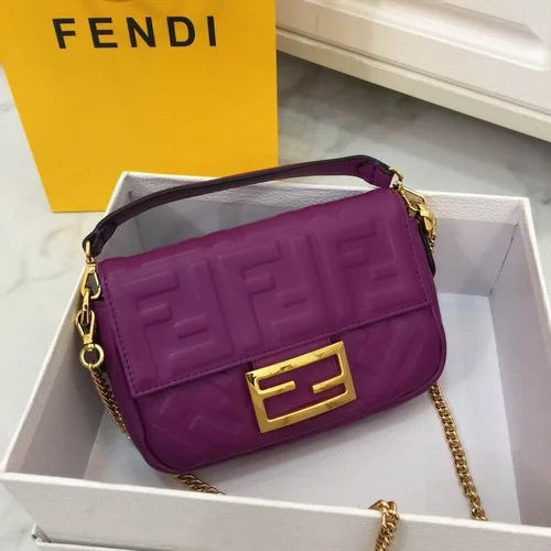 11 Fendi Women's Shoulder Bags Medium Luxury Leather Designer