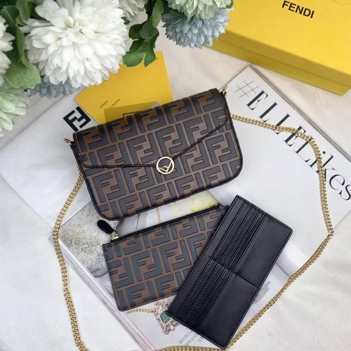 11 Fendi Women's Shoulder Bags Medium Luxury Leather Designer