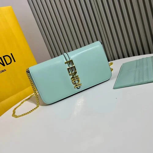 11 Fendi Women's Shoulder Bags Medium Luxury Leather Designer