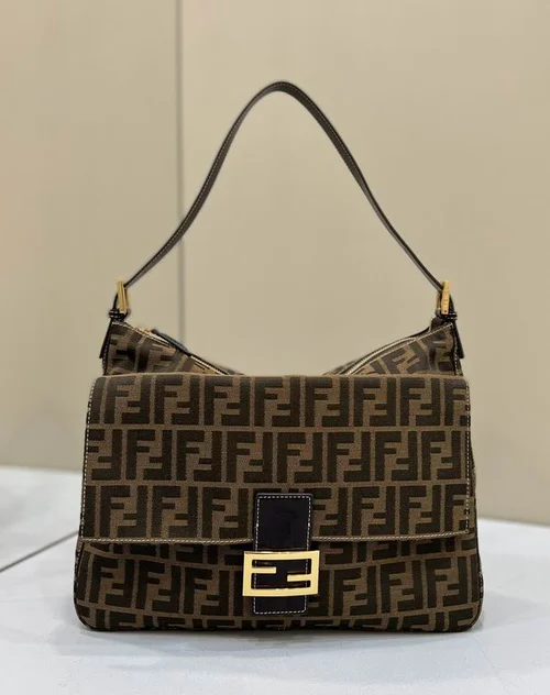 Fendi Underarm Bag Small Original Authentic Luxury Leather