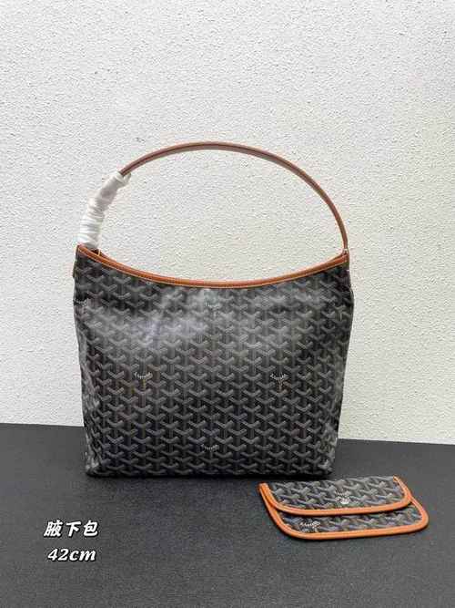 11 Goyard Axillary Pouch Small Women Luxury Coated Canvas