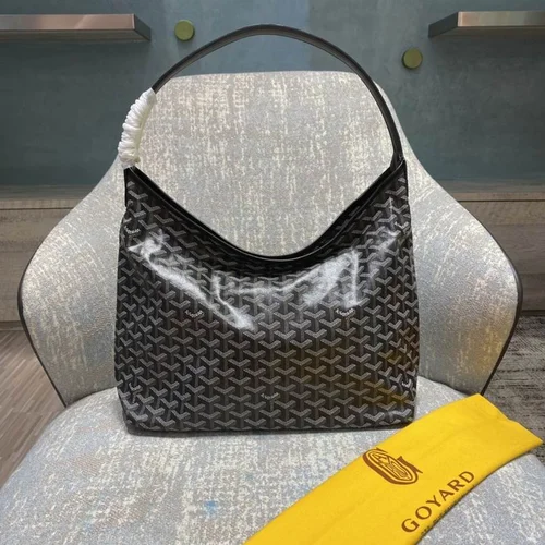 11 Goyard Axillary Pouch Small Women Luxury Coated Canvas