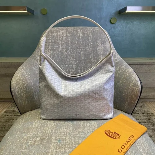 11 Goyard Axillary Pouch Small Women Luxury Coated Canvas