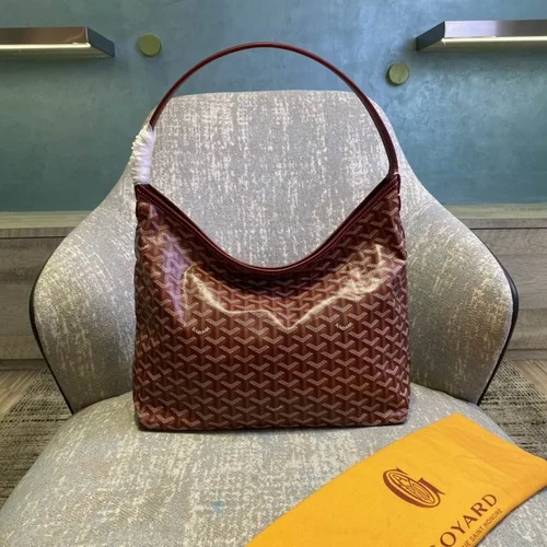 11 Goyard Axillary Pouch Small Women Luxury Coated Canvas